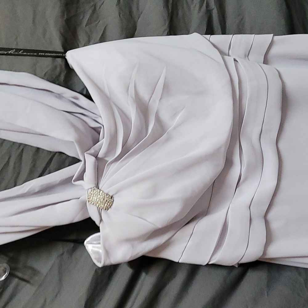 Dress - Picture 2 of 7